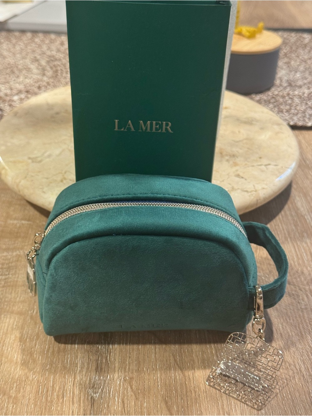 NIB Holiday La Mer Teal Velvet Cosmetic Pouch